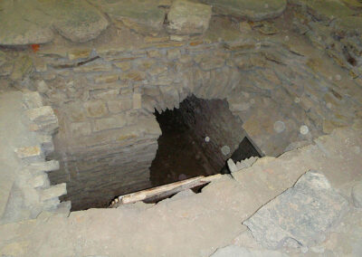 Városi csatorna a római úttal